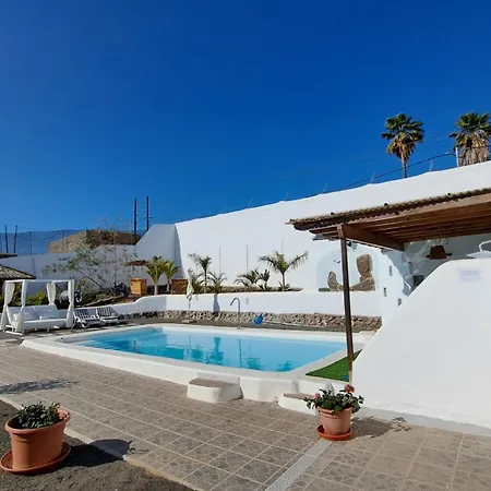 Daire Captivating 2-bedroom House 'pajar' Vistamar