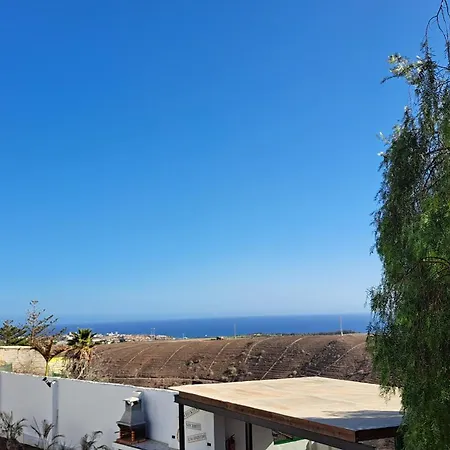 Captivating 2-bedroom House 'pajar' Vistamar Daire *
