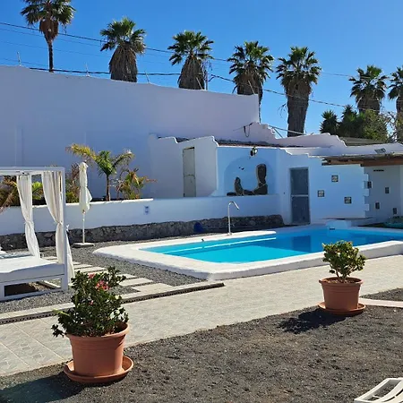 Captivating 2-bedroom House 'pajar' Vistamar * Salobre (Gran Canaria)