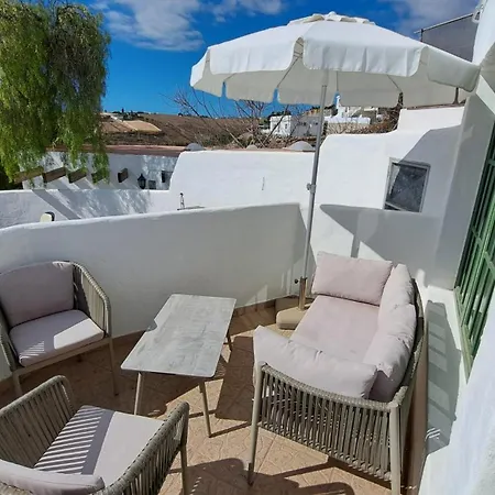Captivating 2-bedroom House 'pajar' Vistamar Apartment *